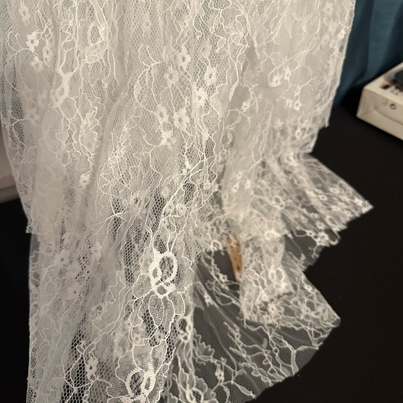 Lulu's White Lace Dress - Picture 4 of 5